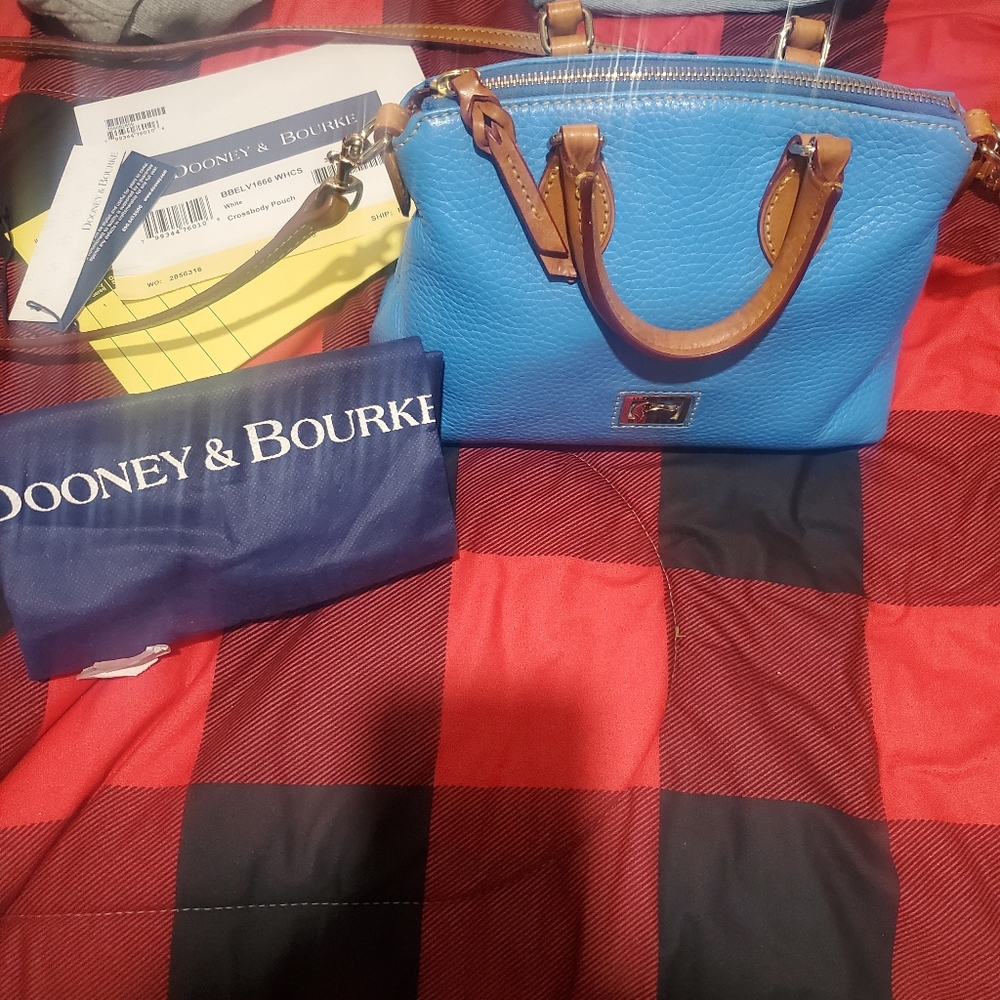 Dooney & Bourke bag